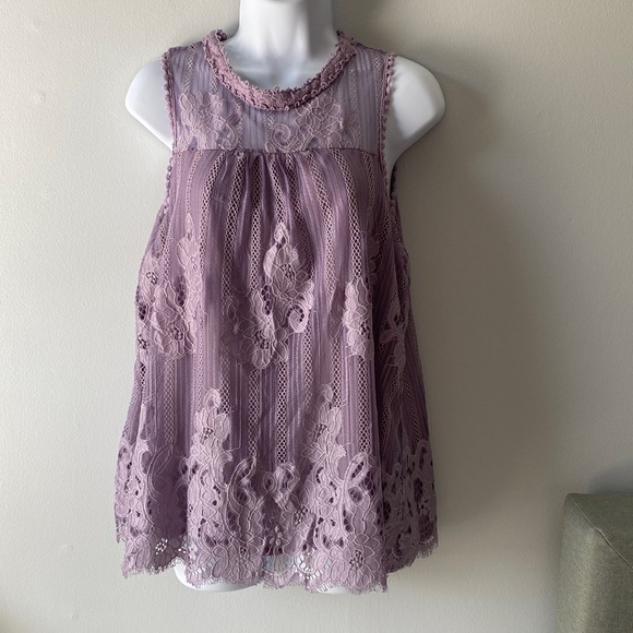 Taylor & Sage Tops - -Taylor and Sage lace top Size L